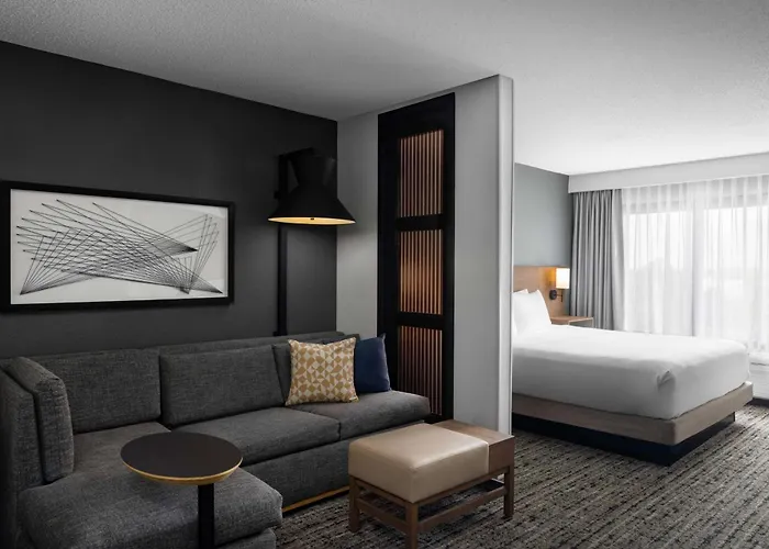 Top Hotels Near Battery Atlanta