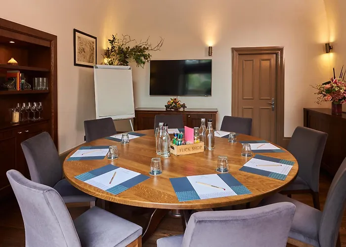 Top Edinburgh Hotels on the Iconic Royal Mile