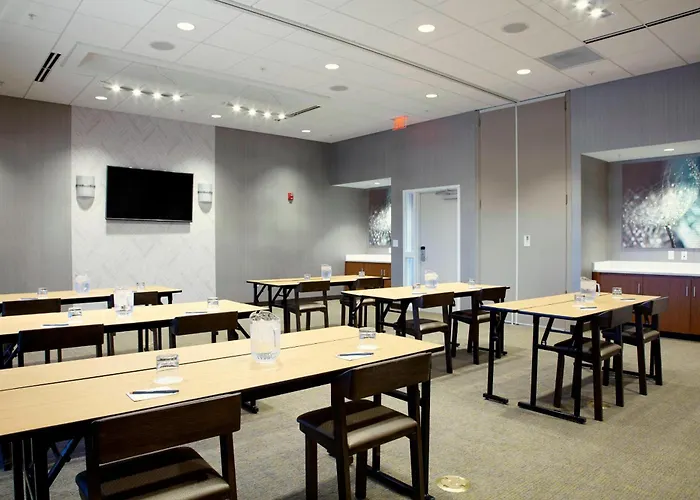 Top Hotels in Beavercreek Ohio