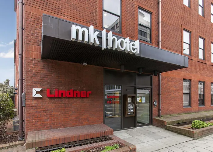 Top 10 Luxurious Hotels in Historic London