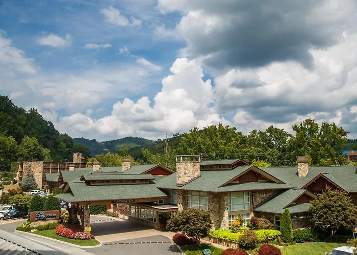 Explore Top Hotels in Gatlinburg, TN on the Strip for a Memorable Vacation